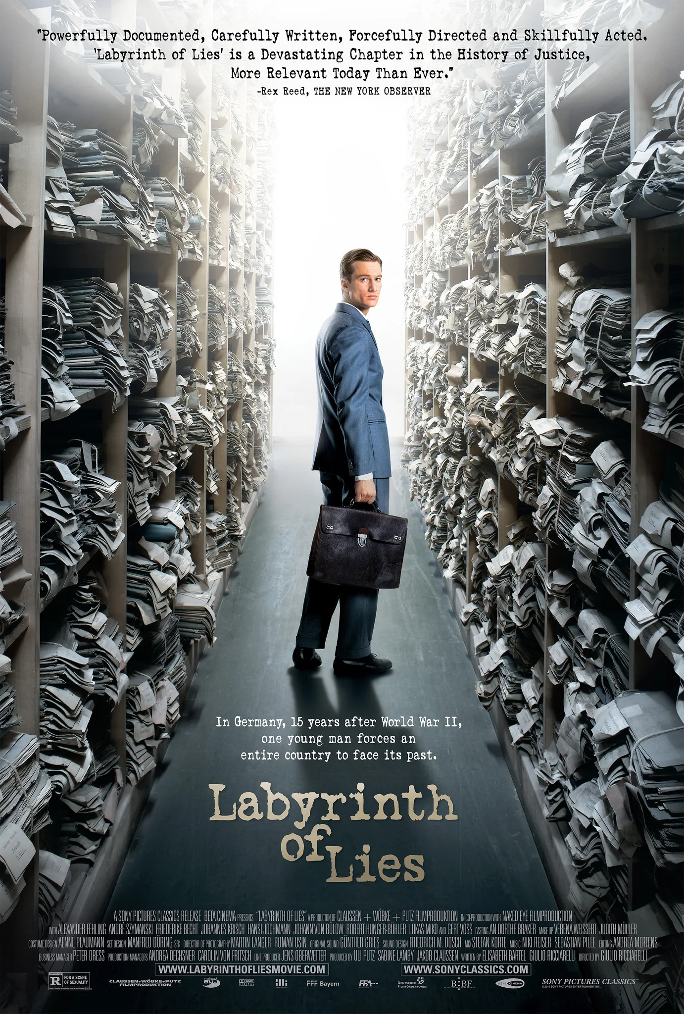 Labirintul minciunilor (2014)